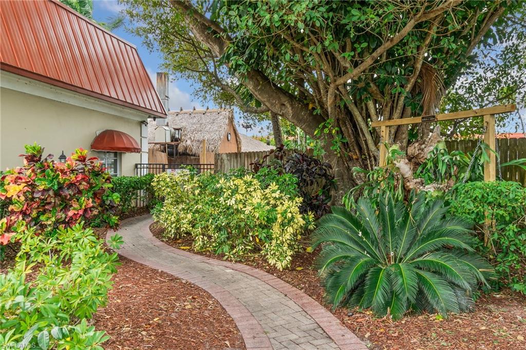 GULFCOAST INN OF NAPLES - Residential