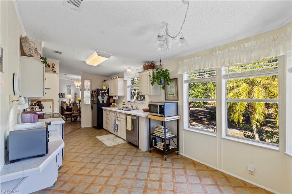 PINE RIDGE ESTATES - Residential