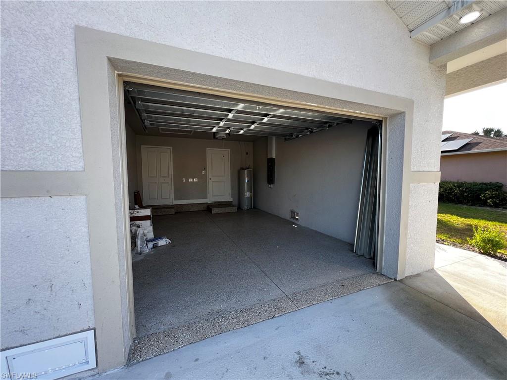 CAPE CORAL - Residential Lease