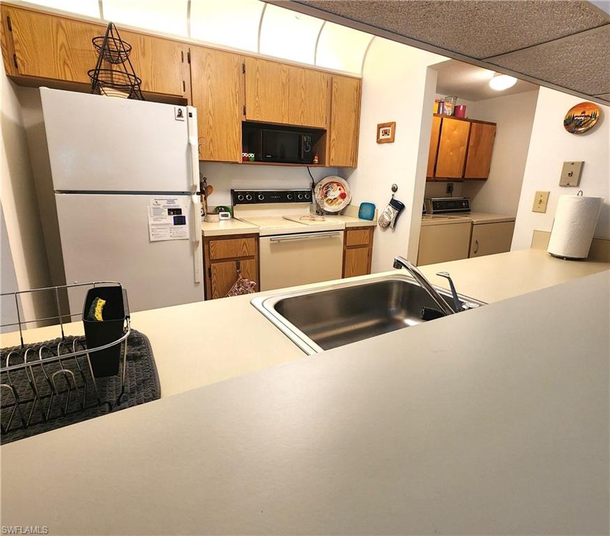 PINE RIDGE OF FORT MYERS VILLAGE - Residential