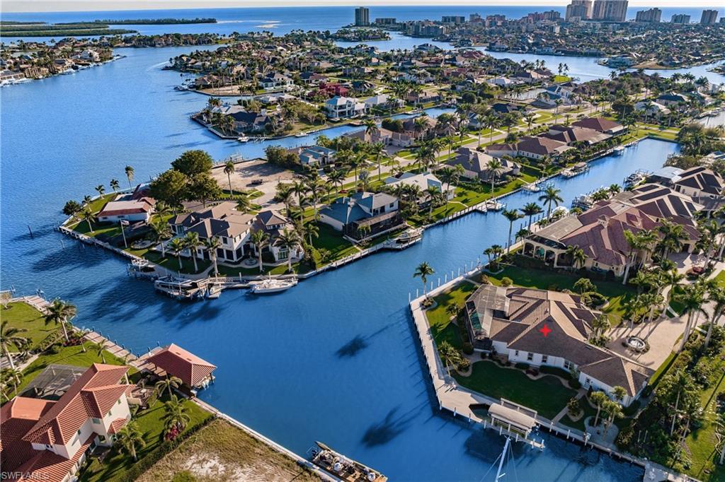 MARCO BEACH - Residential