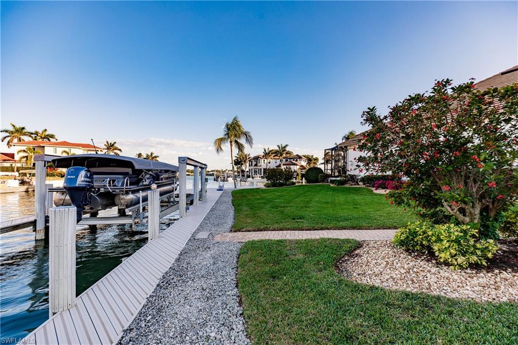 MARCO BEACH - Residential