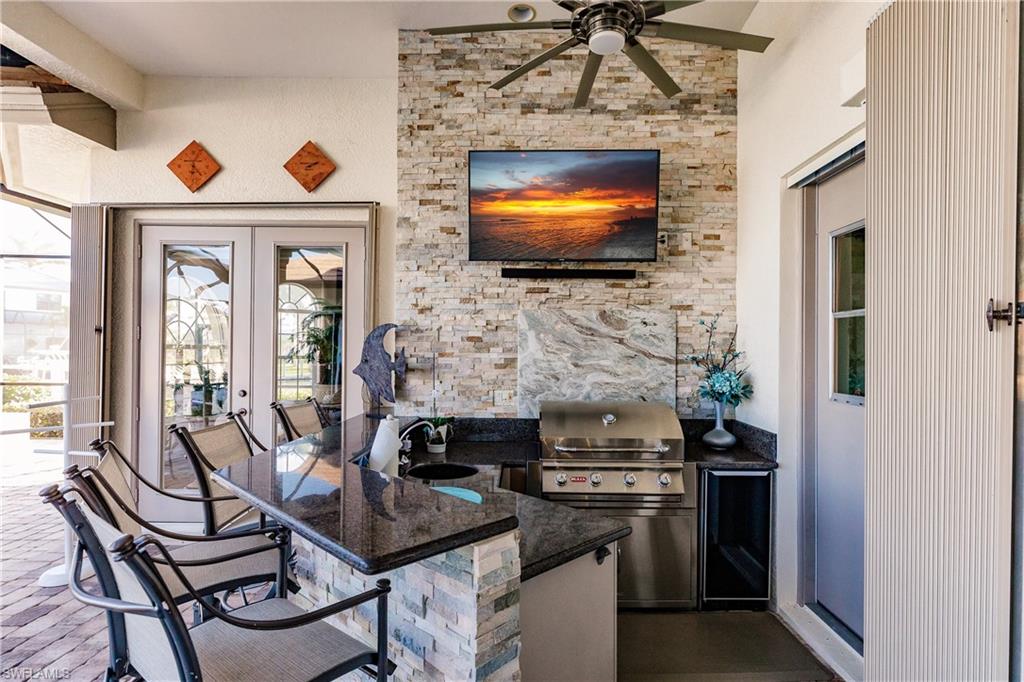 MARCO BEACH - Residential