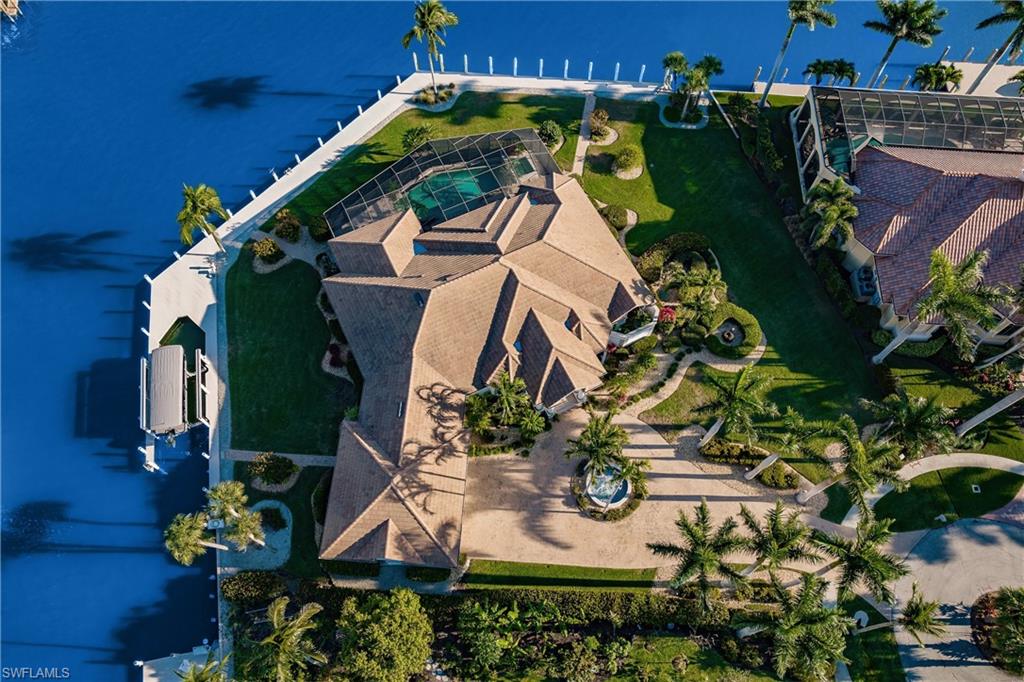 MARCO BEACH - Residential