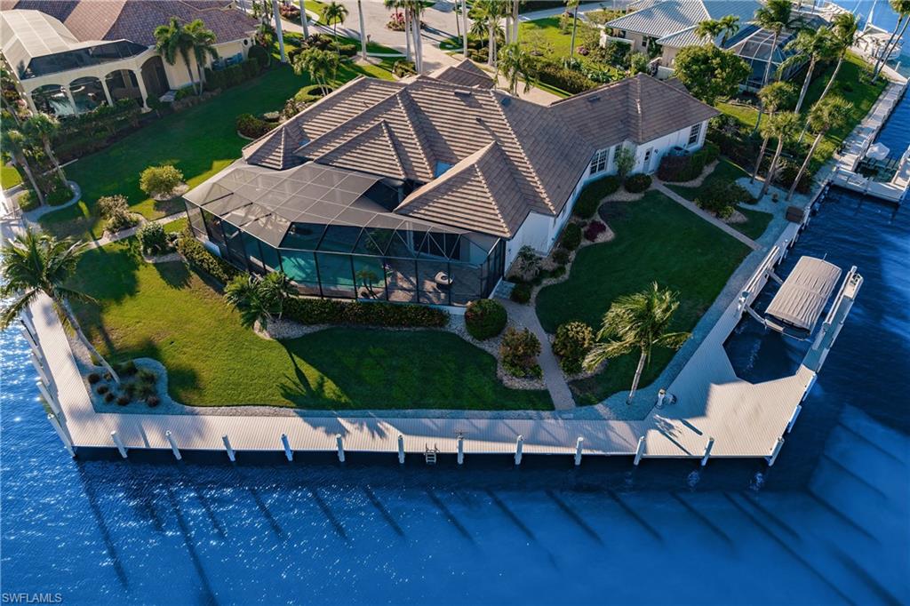 MARCO BEACH - Residential