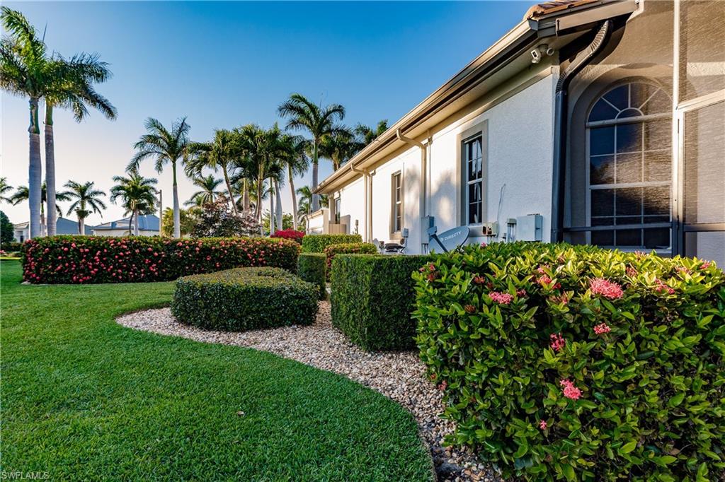 MARCO BEACH - Residential