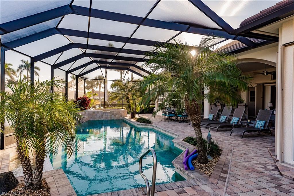 MARCO BEACH - Residential