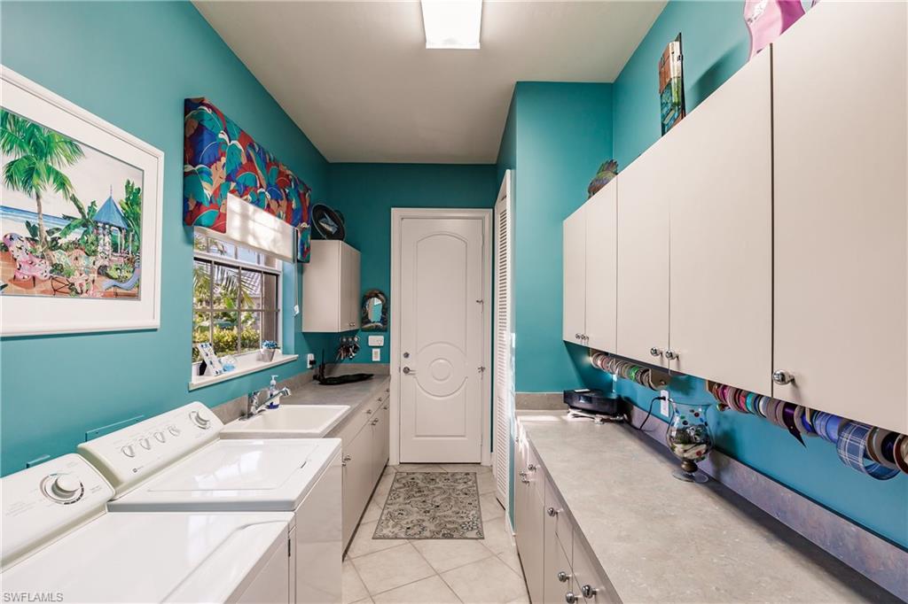 MARCO BEACH - Residential