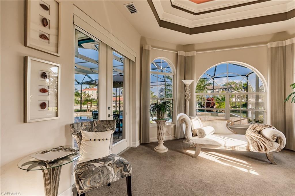 MARCO BEACH - Residential