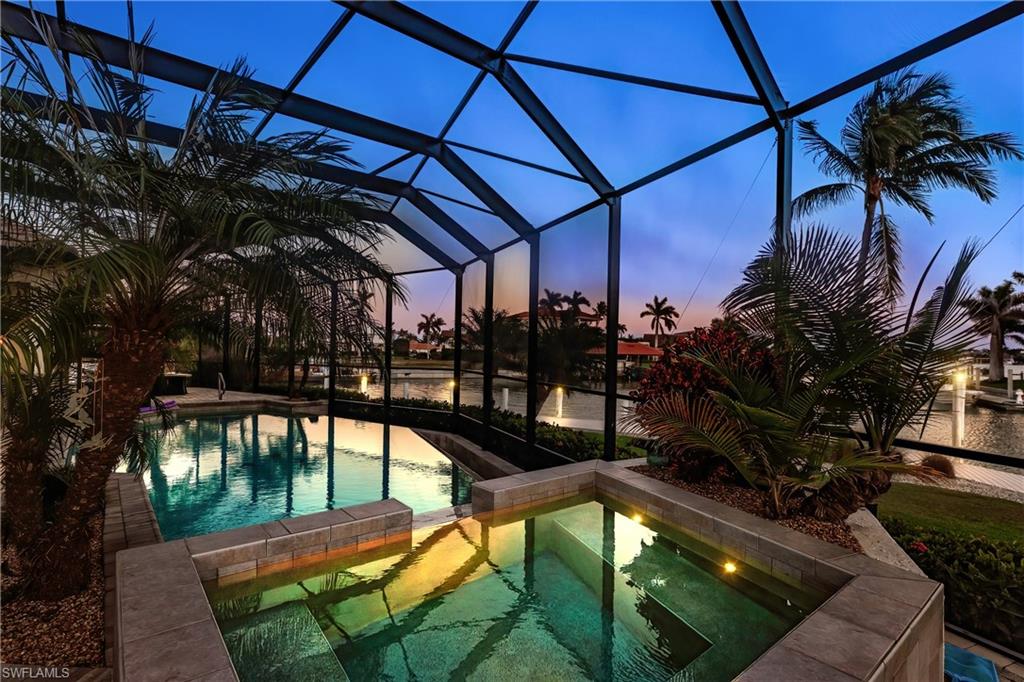 MARCO BEACH - Residential