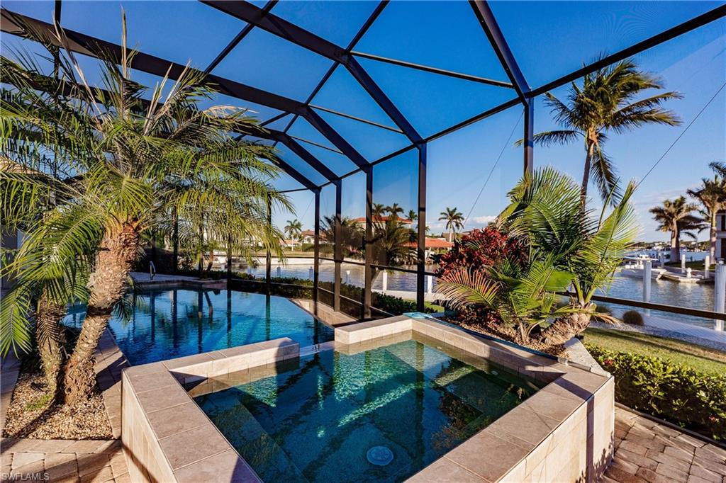 MARCO BEACH - Residential