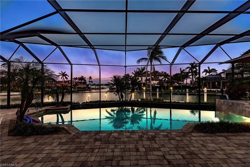 MARCO BEACH - Residential