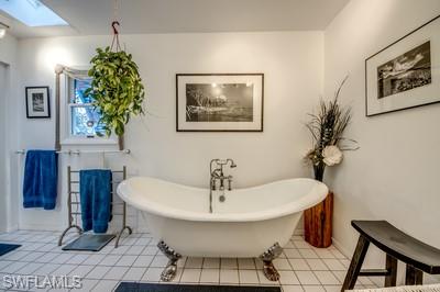 GALT ISLAND SHORES - Residential