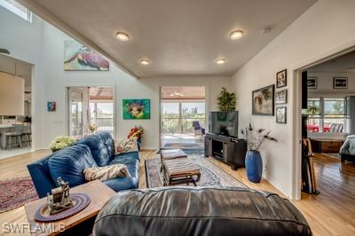 GALT ISLAND SHORES - Residential