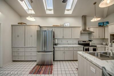 GALT ISLAND SHORES - Residential