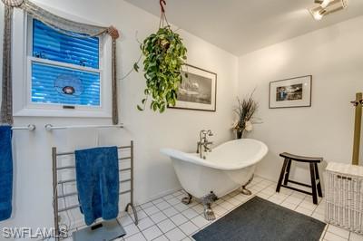 GALT ISLAND SHORES - Residential