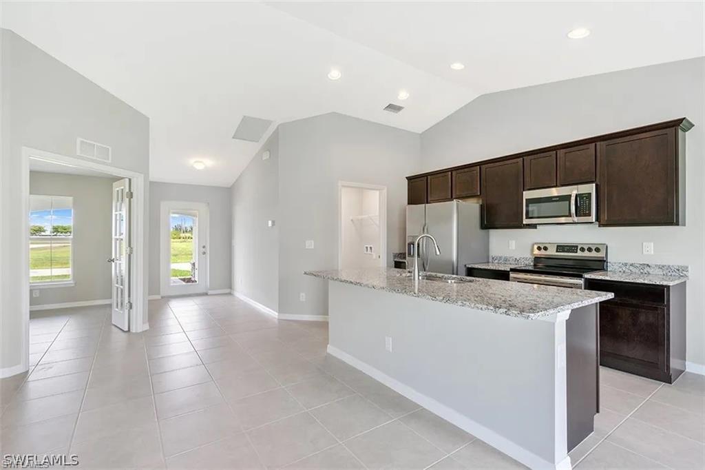 CAPE CORAL - Residential Lease