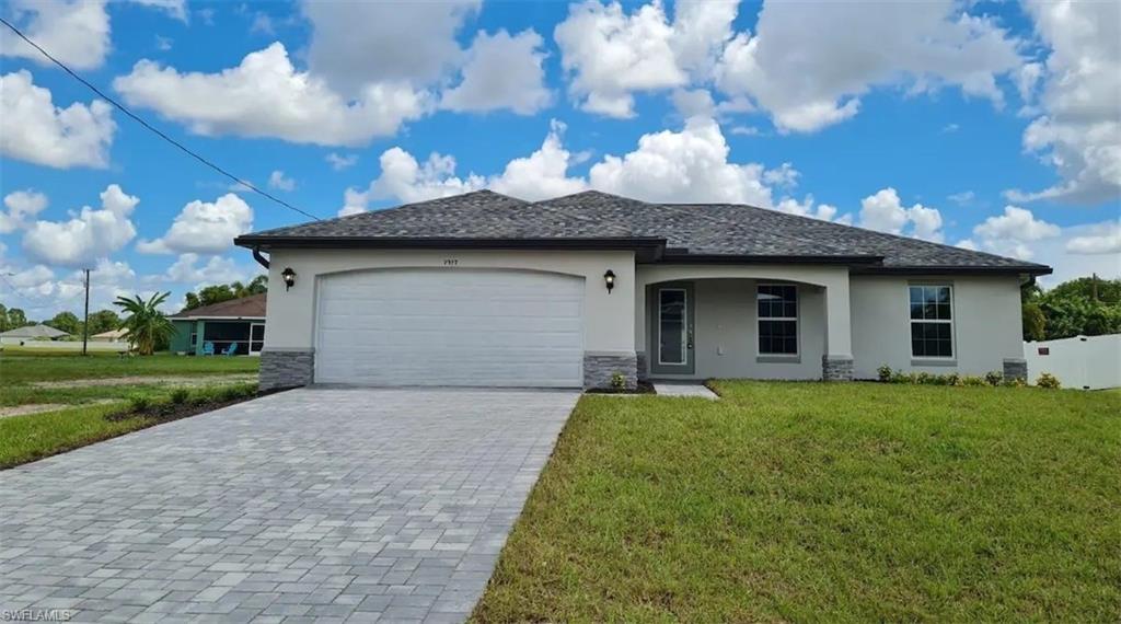 CAPE CORAL - Residential Lease