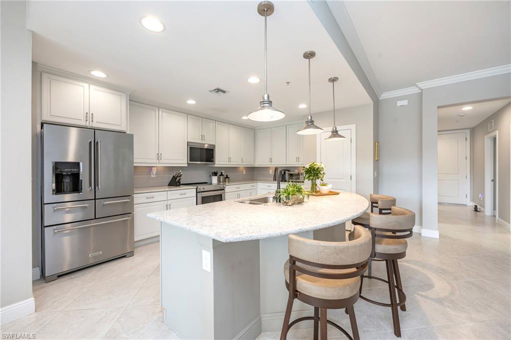 CARRIAGE HOMES AT LIVINGSTON LAKES - Residential