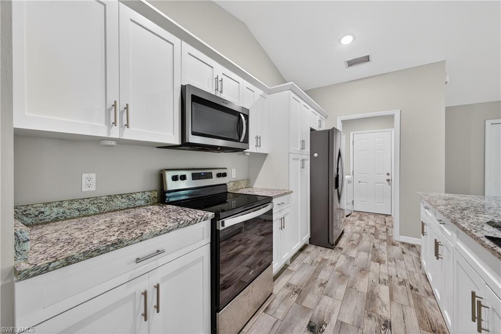 SAN CARLOS PARK - Residential Lease