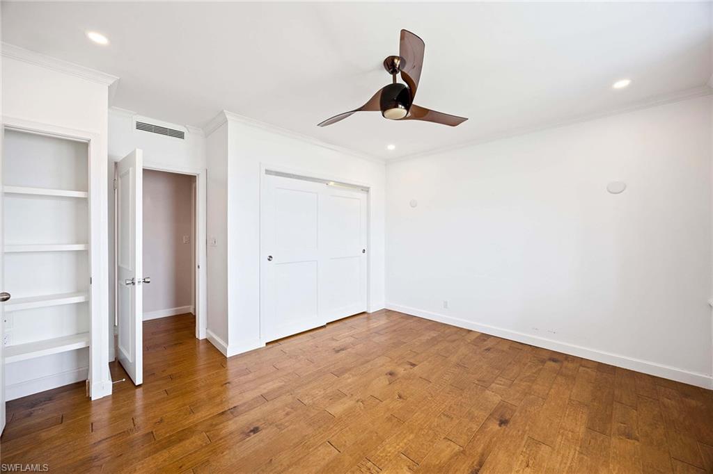 BAY TERRACE - Residential