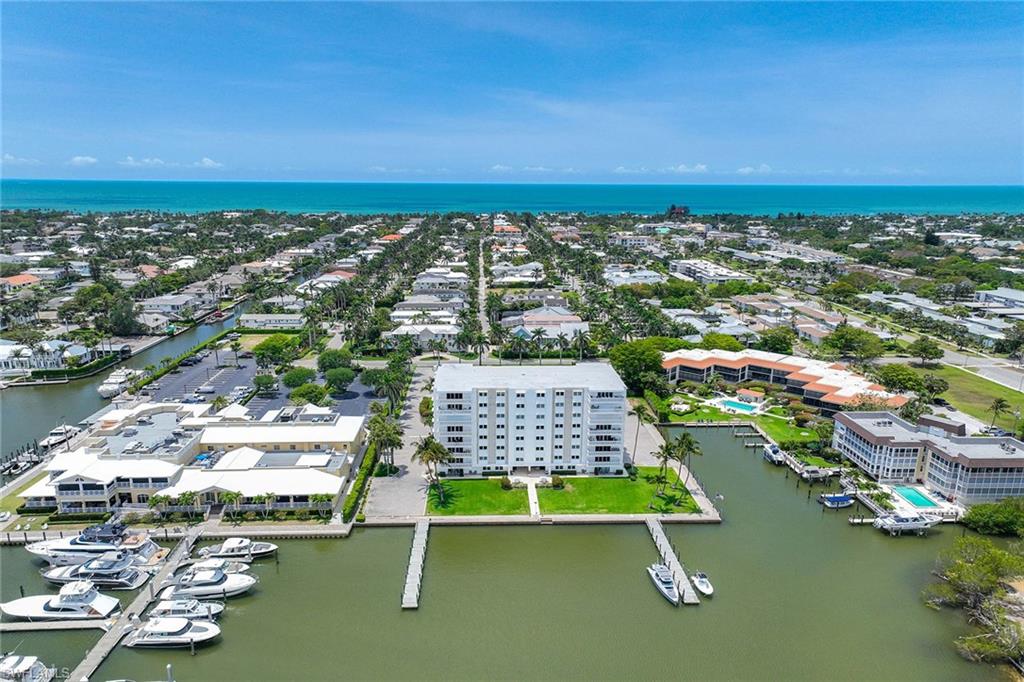 BAY TERRACE - Residential