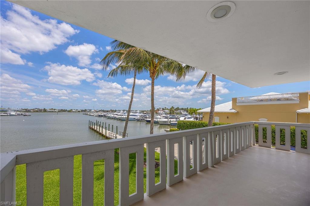 BAY TERRACE - Residential