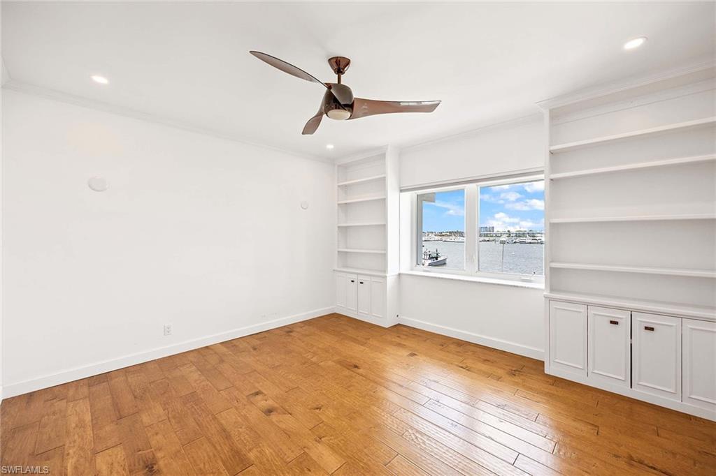 BAY TERRACE - Residential