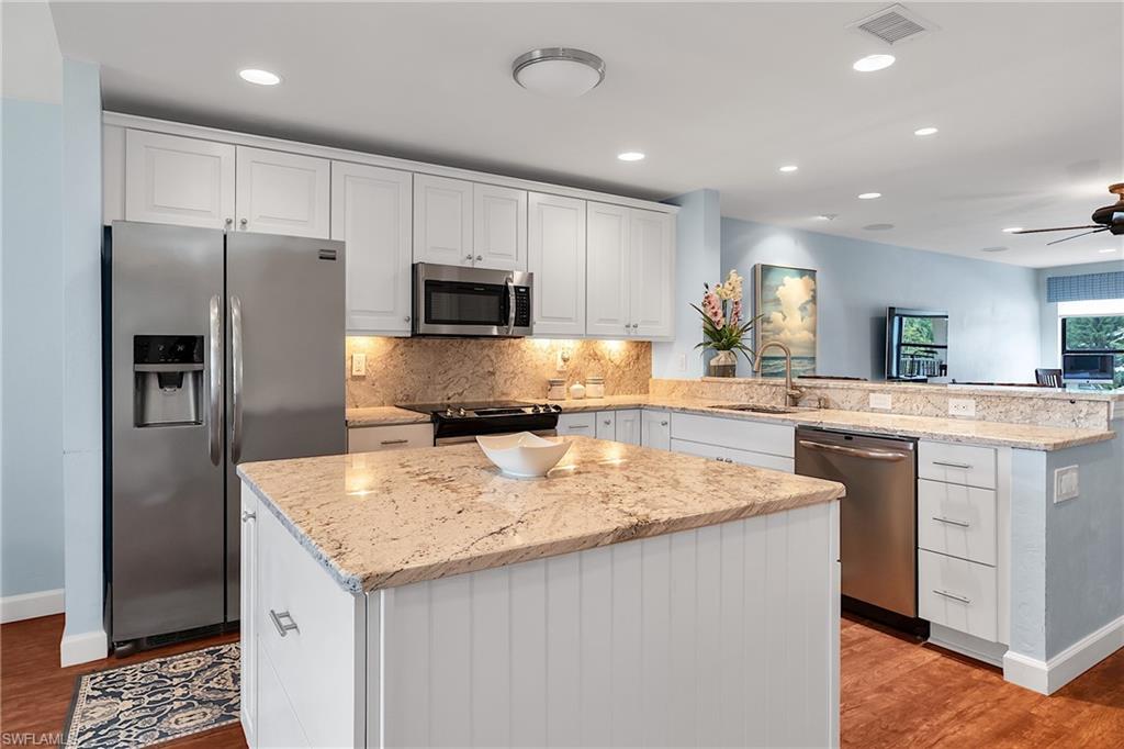 195 Fox Glen DR 3-195