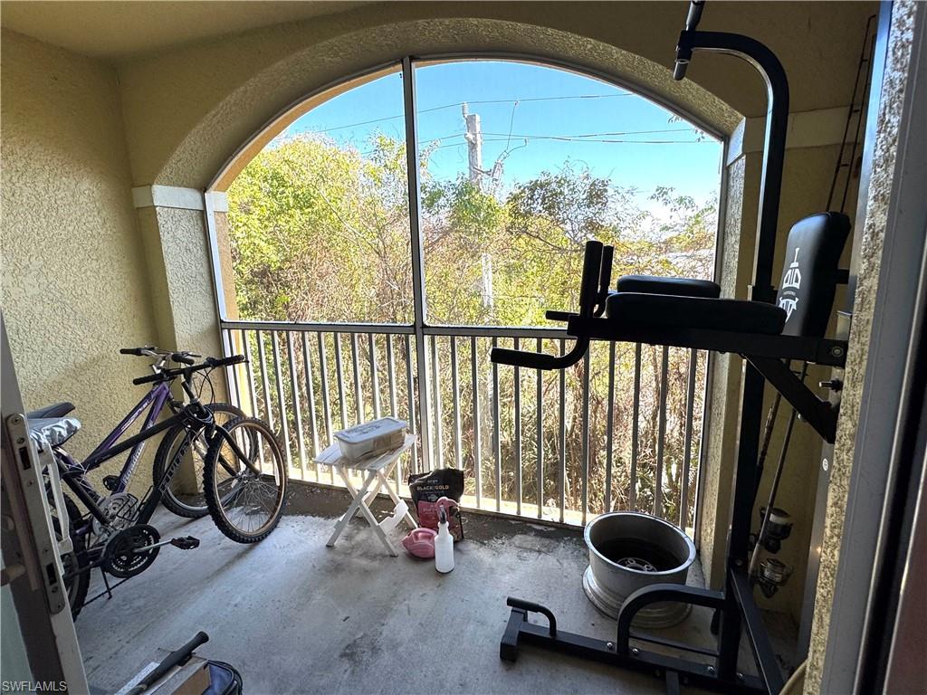 THE RESIDENCE - Residential