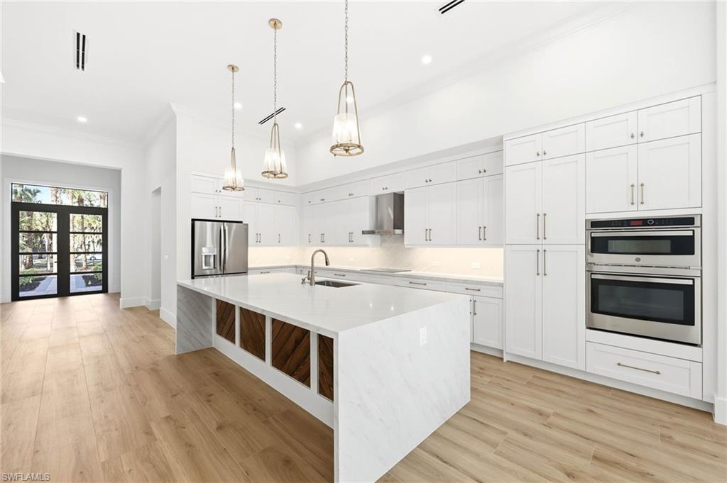 GOLDEN GATE ESTATES - Residential