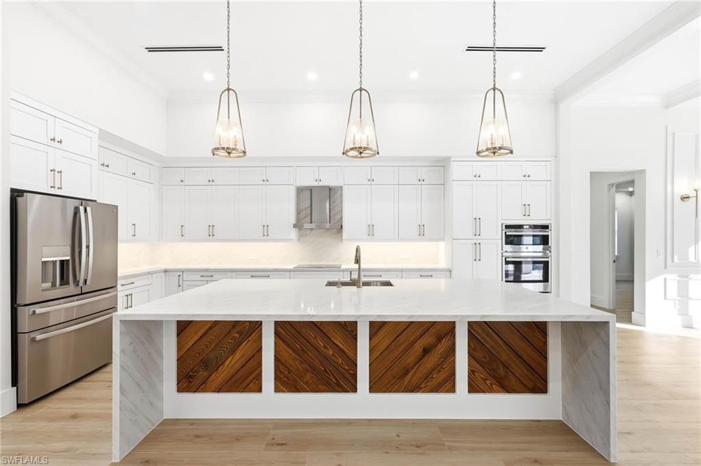 GOLDEN GATE ESTATES - Residential