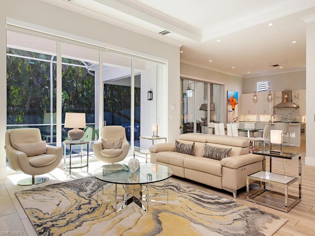 HEMINGWAY PLACE - Residential