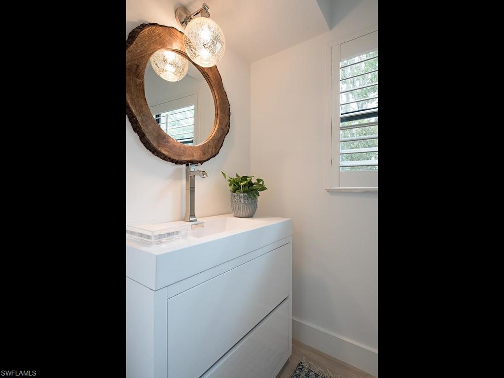 SAND POINTE - Residential