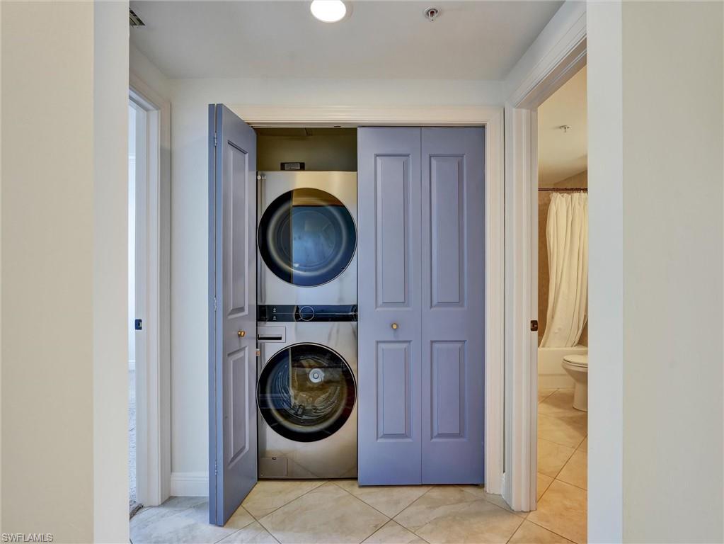 THE CARLYSLE - Residential