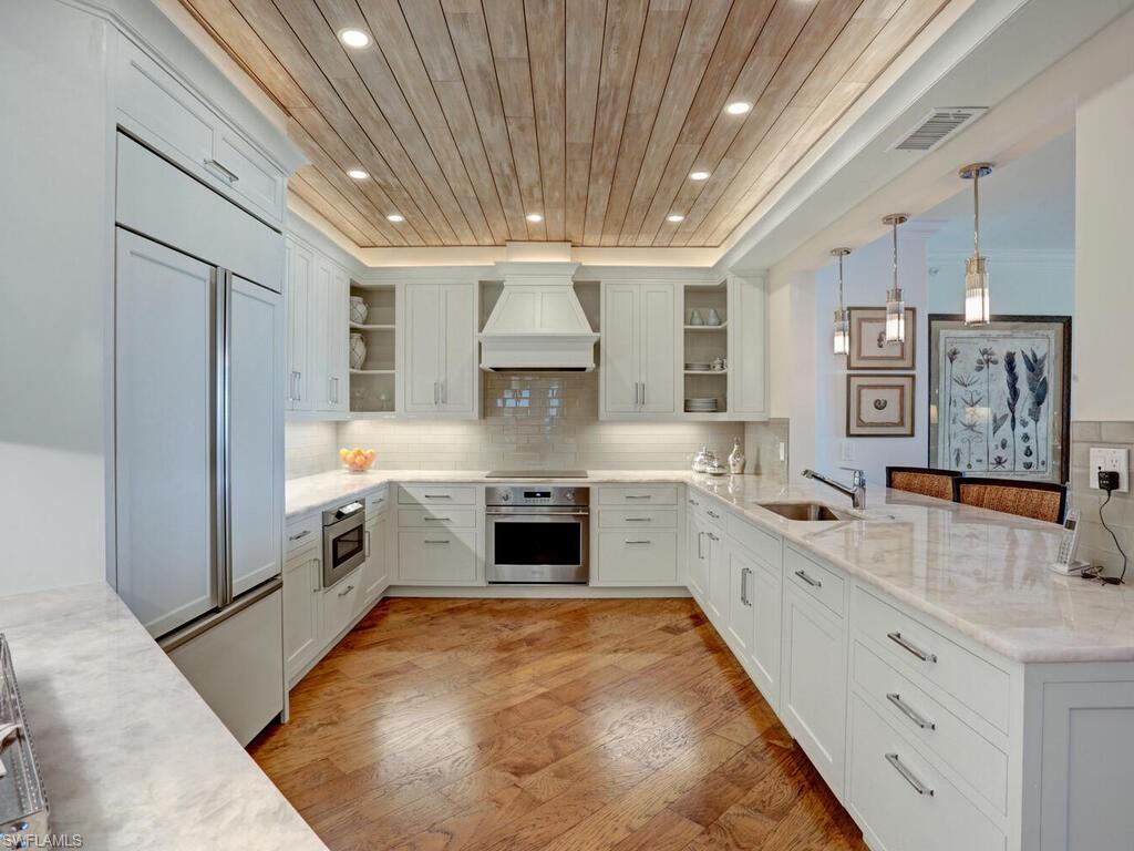 BAYPOINTE AT NAPLES CAY - Residential