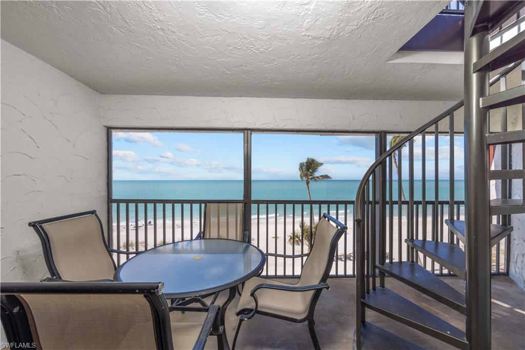 POINTE SANTO DE SANIBEL CONDO - Residential