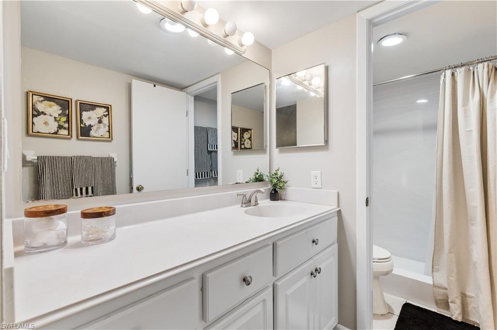 VILLAGE OF CEDARBEND - Residential