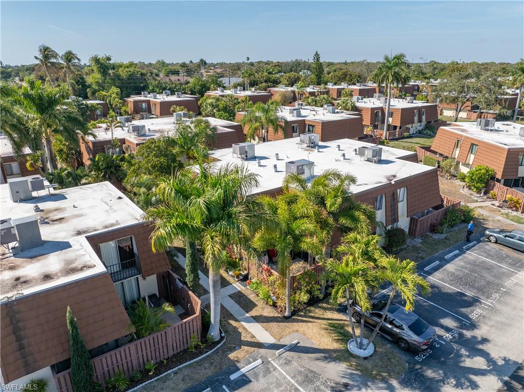 VILLAGE OF CEDARBEND - Residential