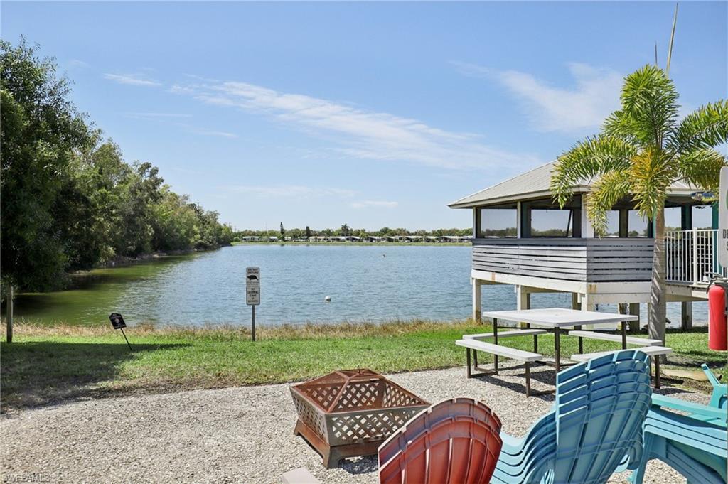 CRYSTAL LAKES - Residential