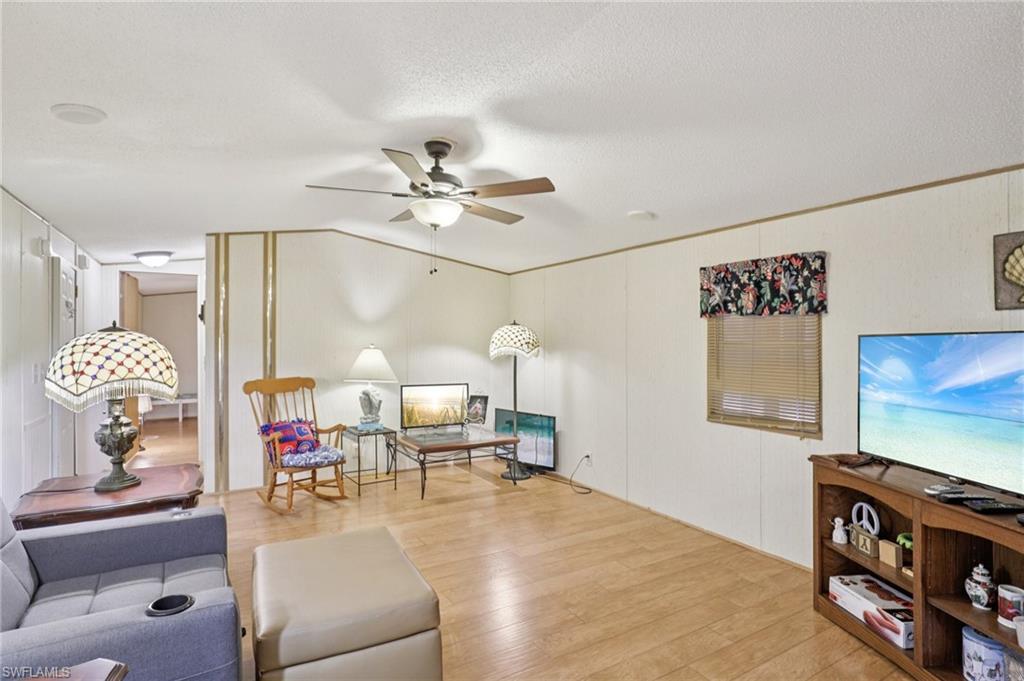 CRYSTAL LAKES - Residential