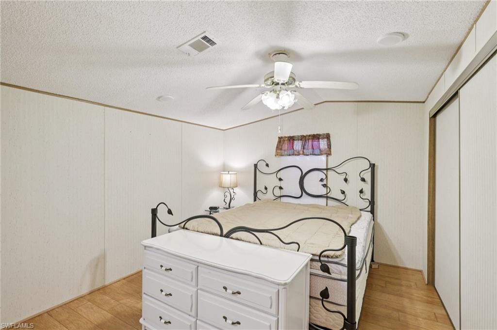 CRYSTAL LAKES - Residential