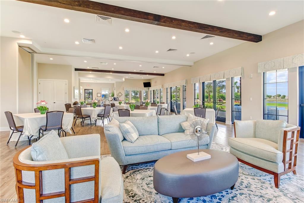 ESPLANADE - Residential