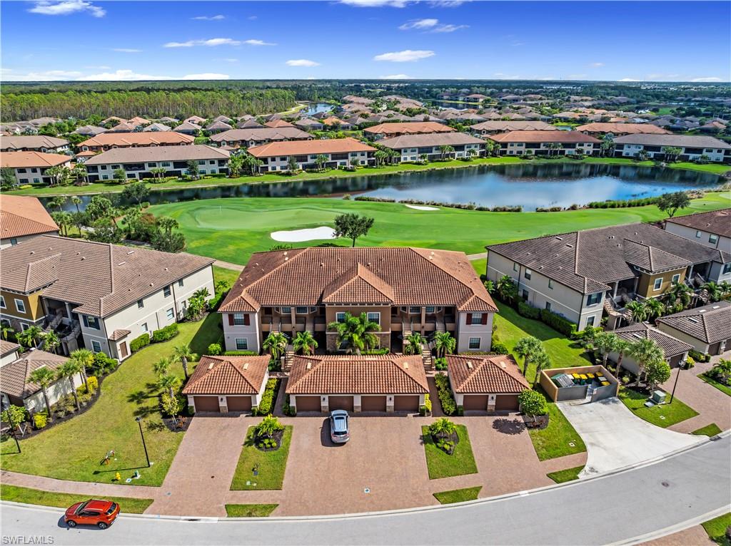 ESPLANADE - Residential