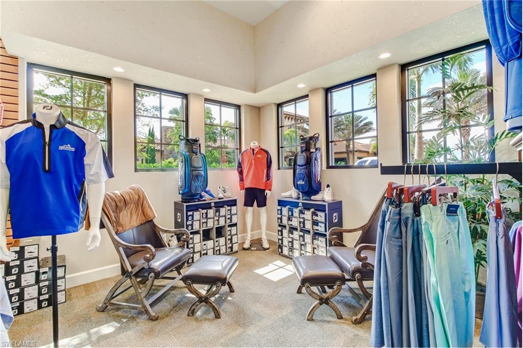 ESPLANADE - Residential