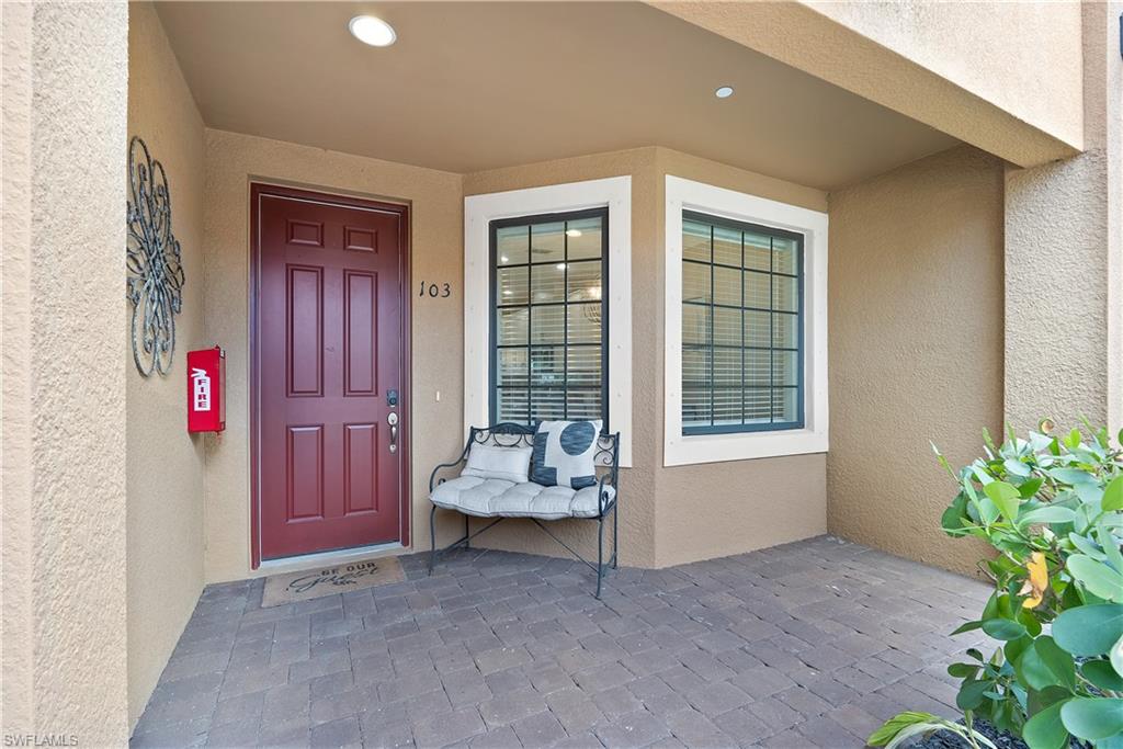 ESPLANADE - Residential