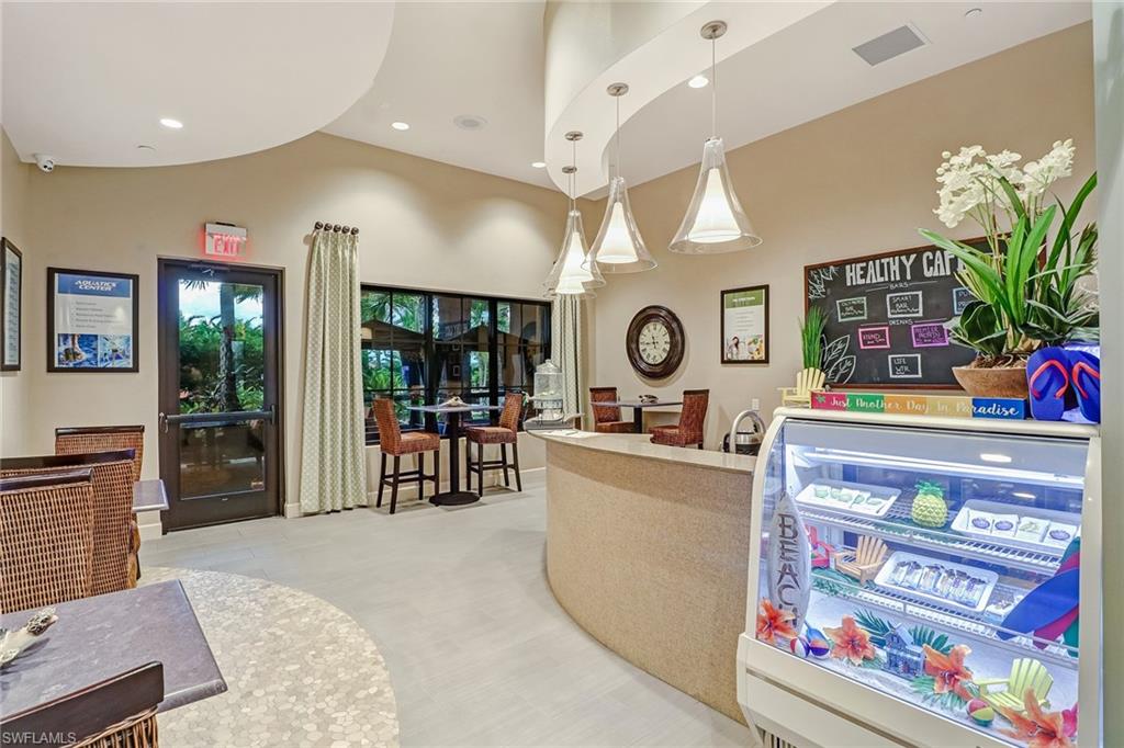 ESPLANADE - Residential