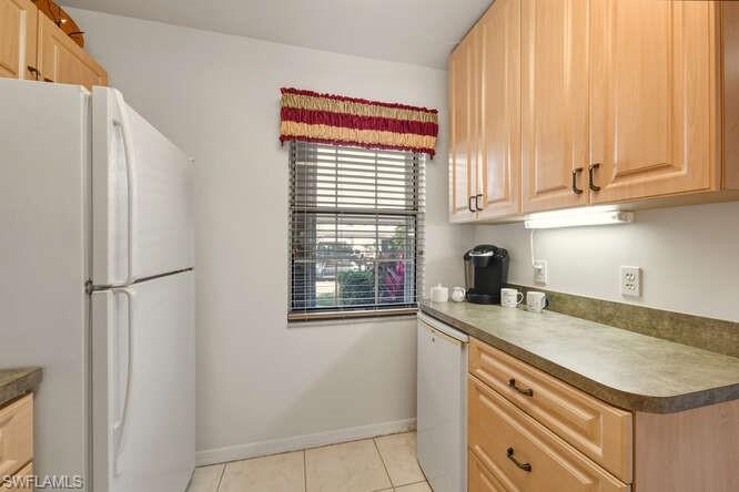 GREENWOOD VILLAGE AT KINGS LAKE - Residential