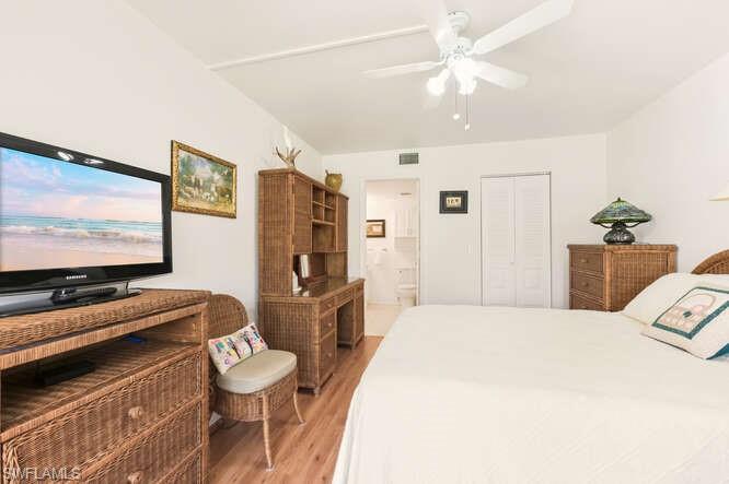 GREENWOOD VILLAGE AT KINGS LAKE - Residential