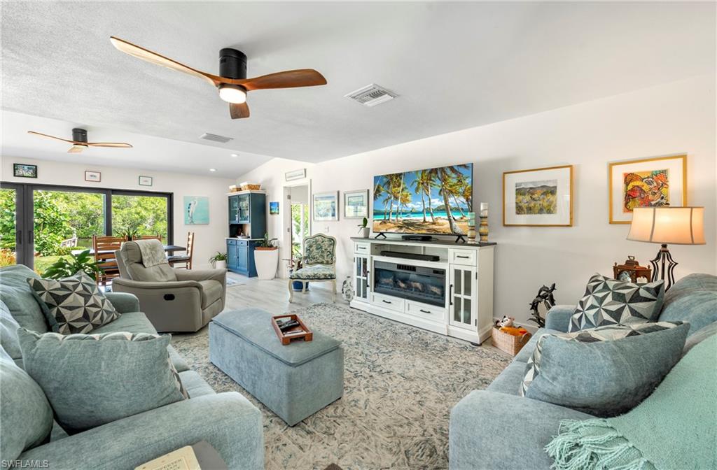 ROCK HARBOR - Residential